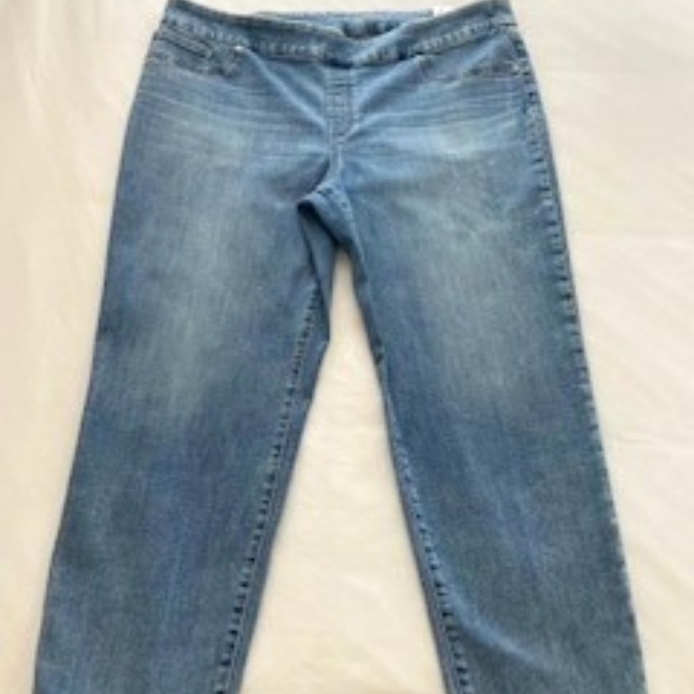 Chico's Denim Pull On Jegging Ombre Ankle Jeans 3